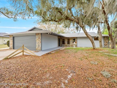 Beach Home Sale Pending in Palm Bay, Florida