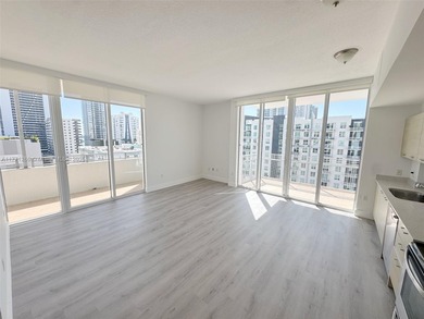 Beach Condo For Sale in Miami, Florida