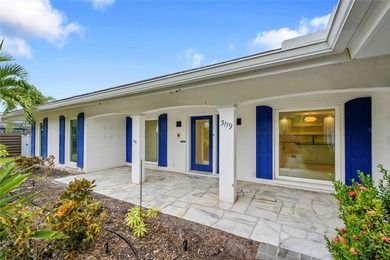 Beach Home For Sale in Sarasota, Florida