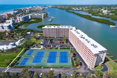 Beach Condo For Sale in Indian Shores, Florida