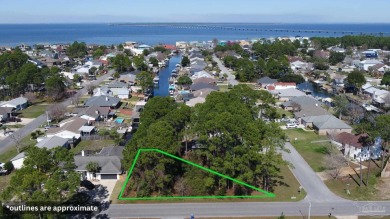 Beach Lot For Sale in Gulf Breeze, Florida