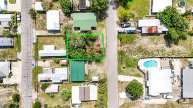 Beach Lot Sale Pending in Panama City Beach, Florida