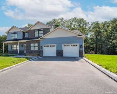 Beach Home For Sale in Ridge, New York