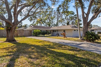 Beach Home For Sale in Sarasota, Florida