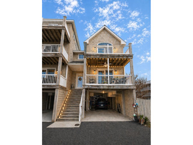 Beach Townhome/Townhouse For Sale in Chincoteague Island, Virginia