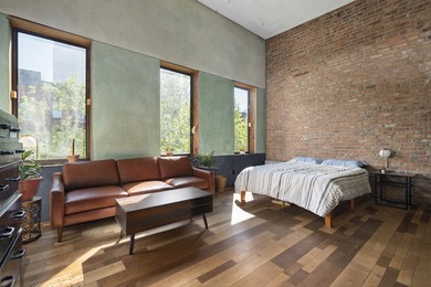 Beach Home For Sale in New York, New York