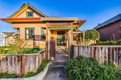 Beach Home Sale Pending in Eureka, California