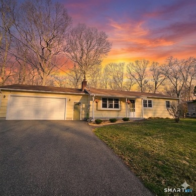 Beach Home For Sale in Old Saybrook, Connecticut
