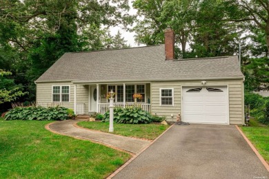 Beach Home Sale Pending in Brightwaters, New York