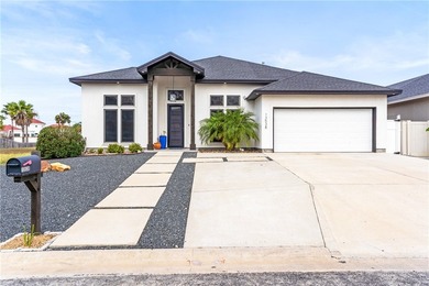 Beach Home For Sale in Corpus Christi, Texas