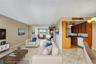 Beach Condo For Sale in Boca Raton, Florida