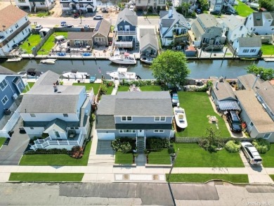 Beach Home For Sale in Lindenhurst, New York