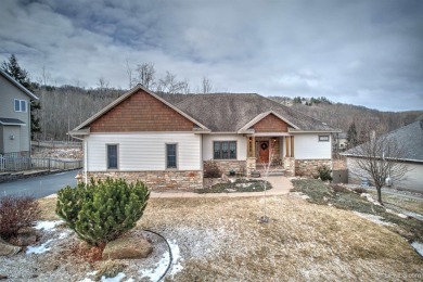 Beach Home Sale Pending in Marquette, Michigan