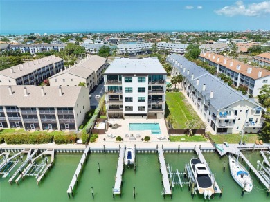 Beach Condo For Sale in Tierra Verde, Florida