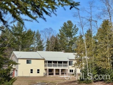 Beach Home For Sale in Lake Linden, Michigan