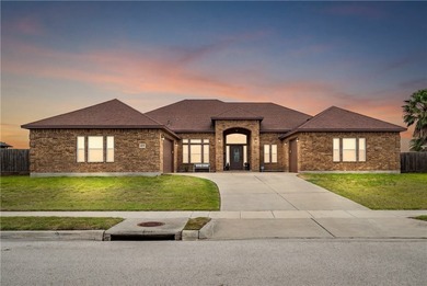 Beach Home For Sale in Corpus Christi, Texas