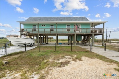 Beach Home For Sale in Rockport, Texas