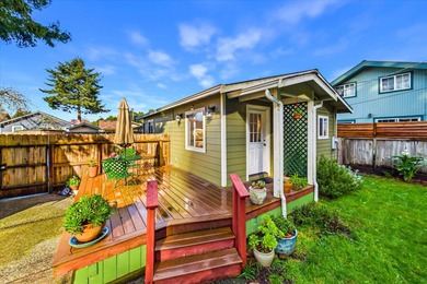 Beach Home Sale Pending in Eureka, California