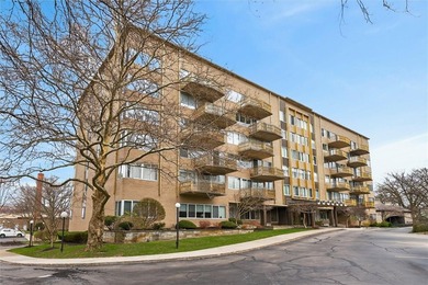 Beach Condo Sale Pending in Rochester, New York