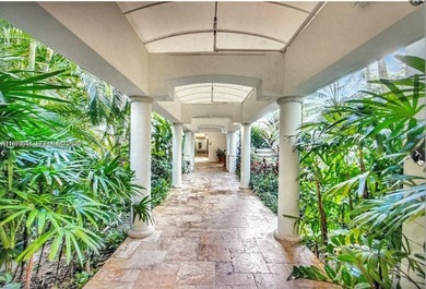 Beach Condo For Sale in Aventura, Florida