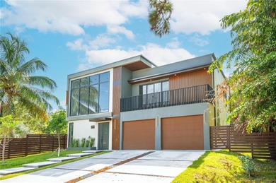 Beach Home For Sale in Fort Lauderdale, Florida