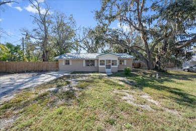 Beach Home For Sale in Ruskin, Florida