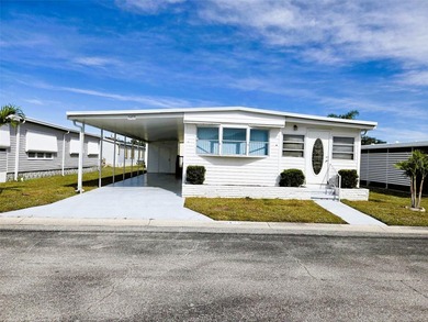 Beach Home For Sale in Sarasota, Florida
