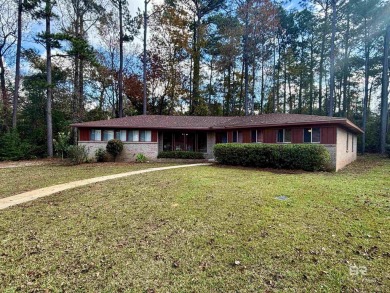 Beach Home Sale Pending in Daphne, Alabama