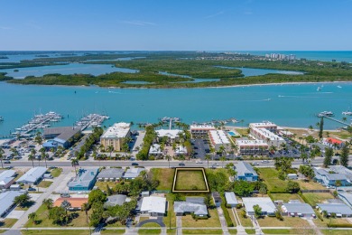 Beach Townhome/Townhouse For Sale in Hutchinson Island, Florida