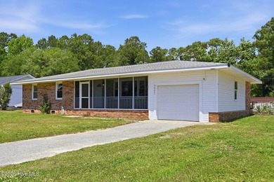 Beach Home For Sale in Sneads Ferry, North Carolina