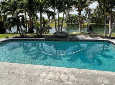 Beach Home Sale Pending in Sunrise, Florida