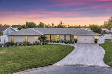 Beach Home For Sale in St. Petersburg, Florida