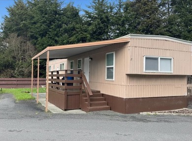 Beach Home For Sale in Eureka, California