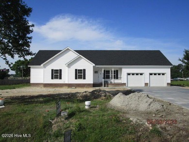 Beach Home For Sale in Elizabeth City, North Carolina