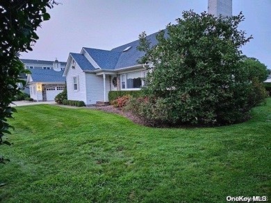 Beach Home For Sale in Jamesport, New York