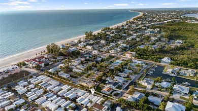 Beach Home For Sale in Bradenton Beach, Florida