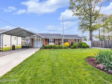 Beach Home For Sale in Moyock, North Carolina