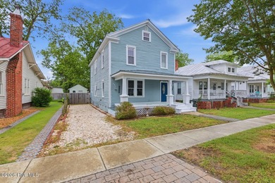 Beach Home For Sale in New Bern, North Carolina