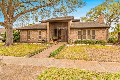 Beach Home For Sale in Corpus Christi, Texas