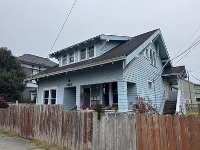 Beach Home For Sale in Eureka, California