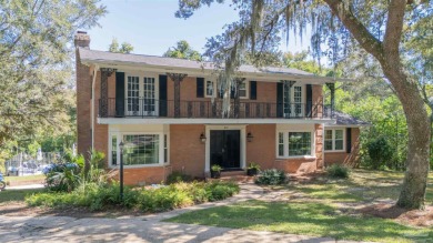 Beach Home For Sale in Gulf Breeze, Florida