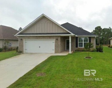 Beach Home For Sale in Foley, Alabama