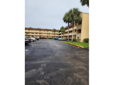 Beach Condo For Sale in Tamarac, Florida