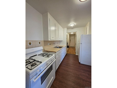 Beach Home For Sale in Bronx, New York