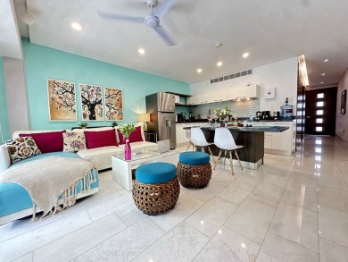 Beach Condo For Sale in Playa Del Carmen, 