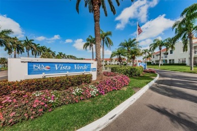 Beach Condo For Sale in St. Petersburg, Florida