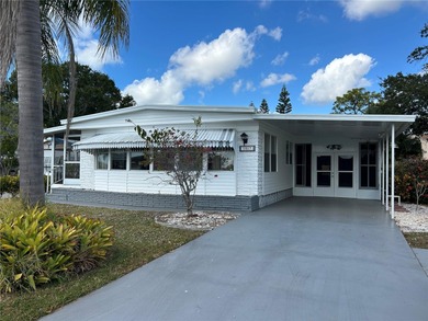 Beach Home For Sale in Sarasota, Florida