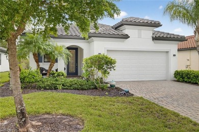 Beach Home For Sale in Fort Myers, Florida