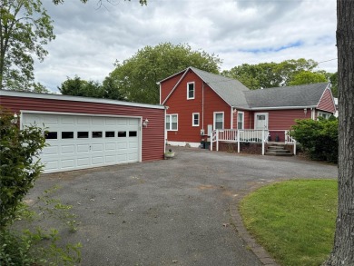 Beach Home Sale Pending in Shirley, New York