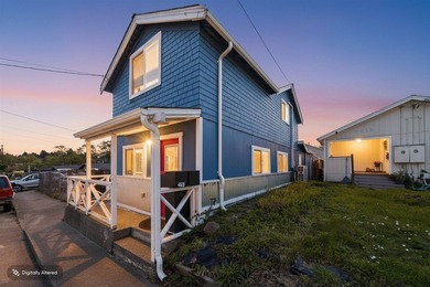 Beach Home For Sale in Eureka, California
